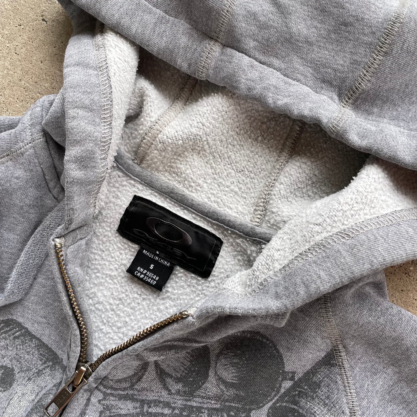 (S) Oakley skull jacket