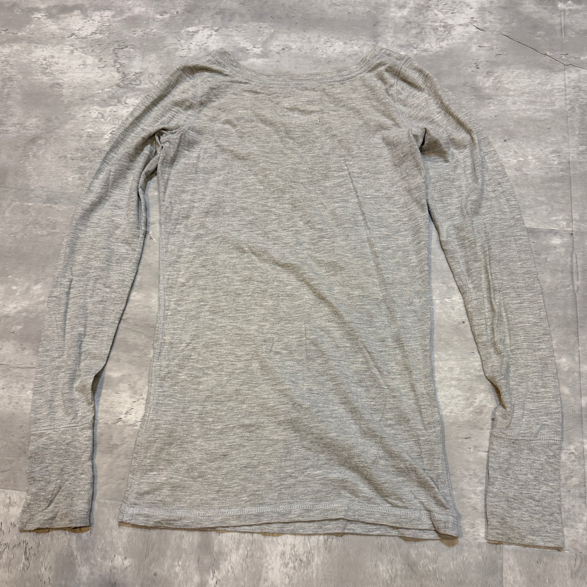 (S) ladies Hollister grey v-neck long sleeve