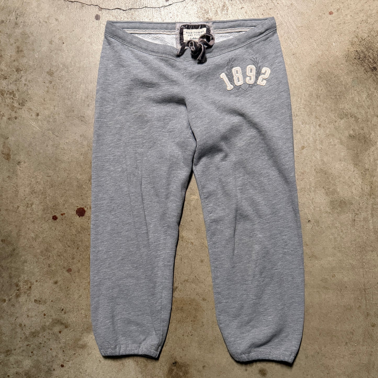 (S) ladies Abercrombie & fitch 1892 capri joggers