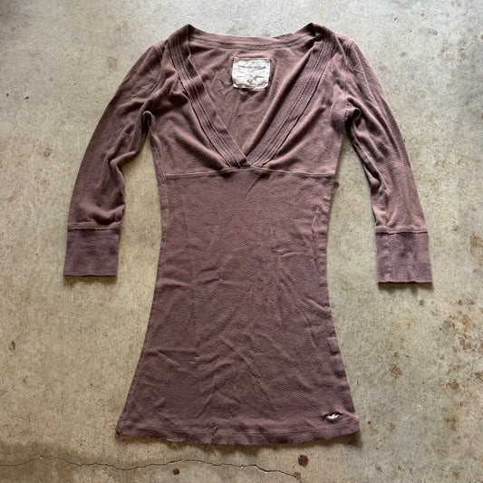 (M) Hollister tee