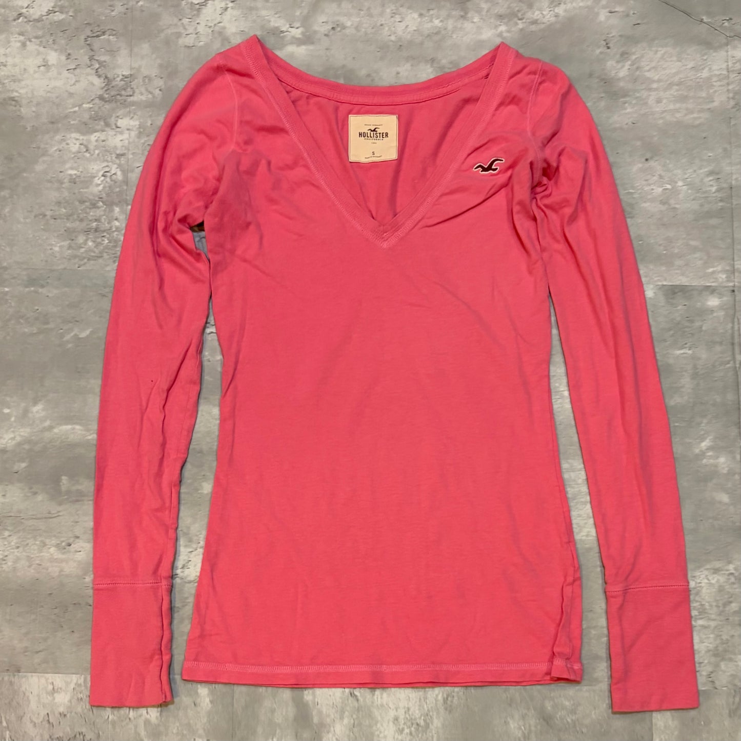 (S) ladies Hollister pink v-neck long sleeve
