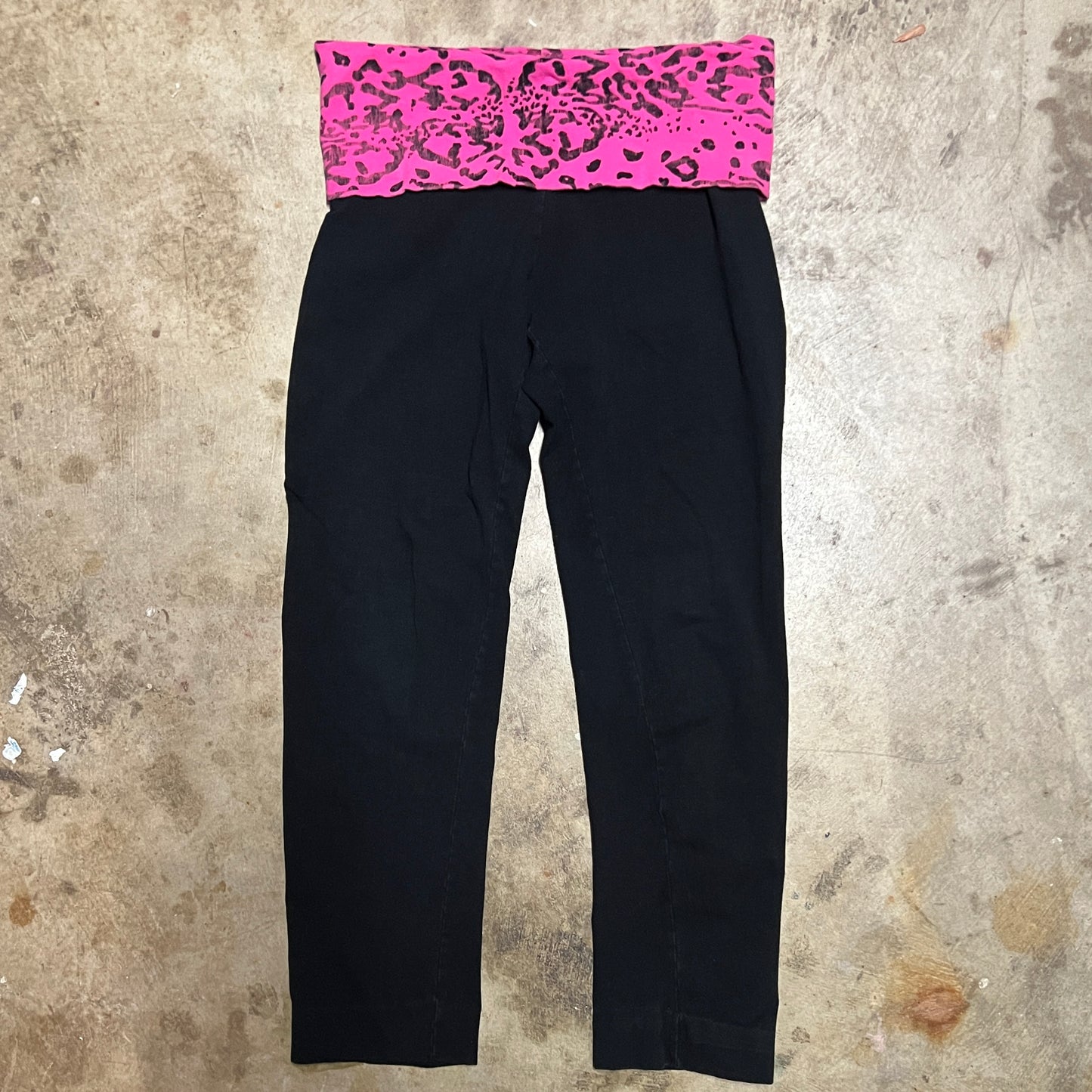 (XS) wild punch pink cheetah fold over leggings