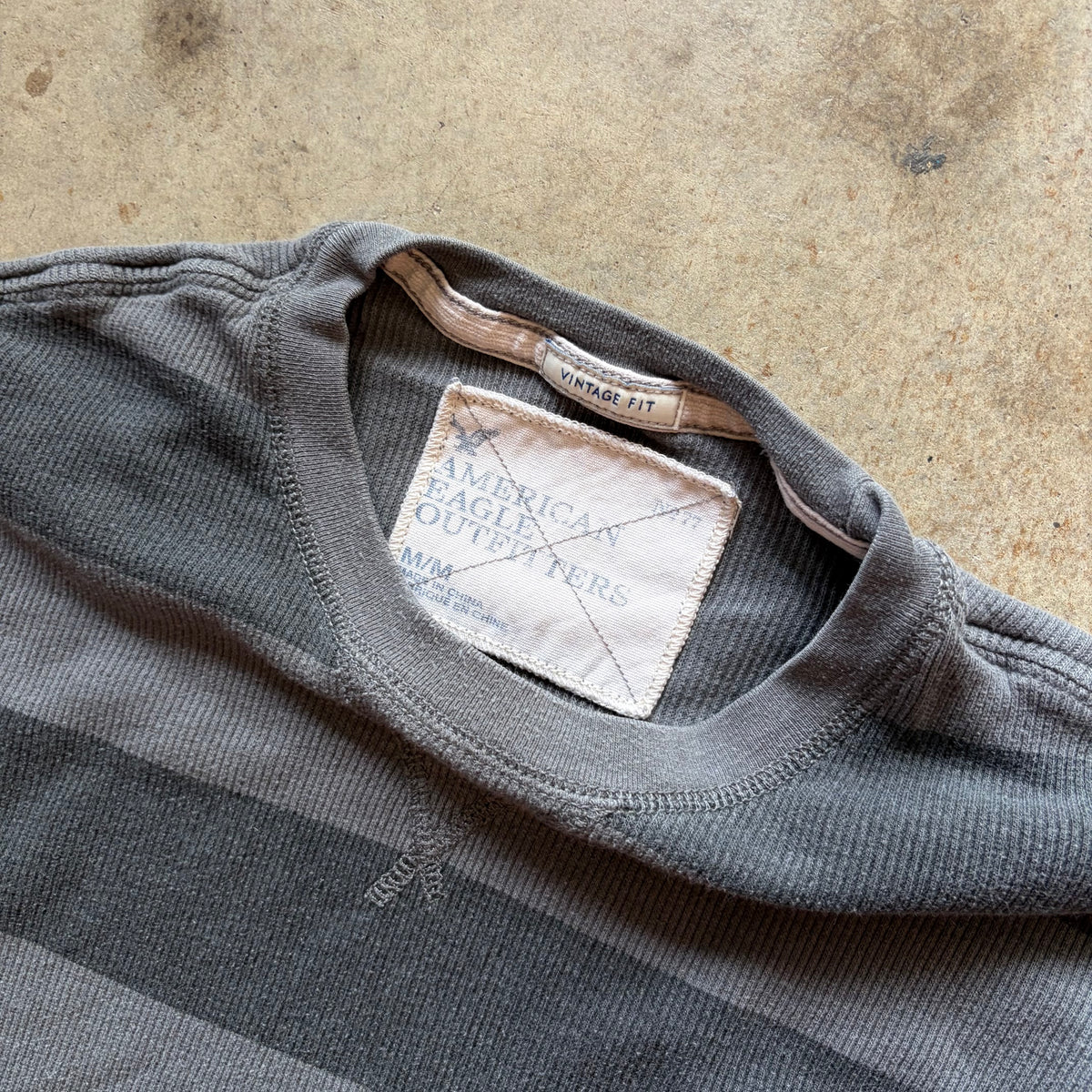 (M) American Eagle striped longsleeve