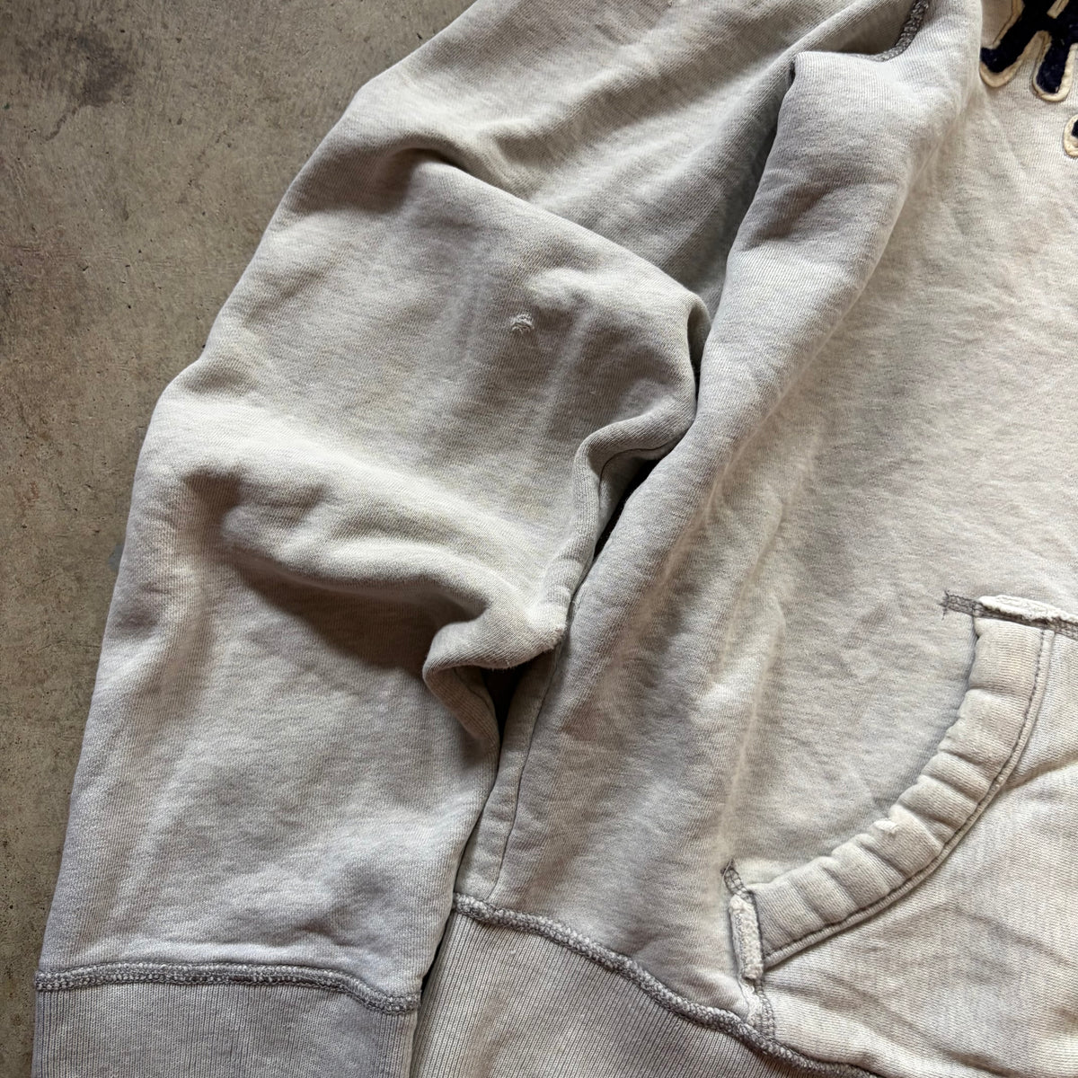 (L) Hollister grey zip up hoodie