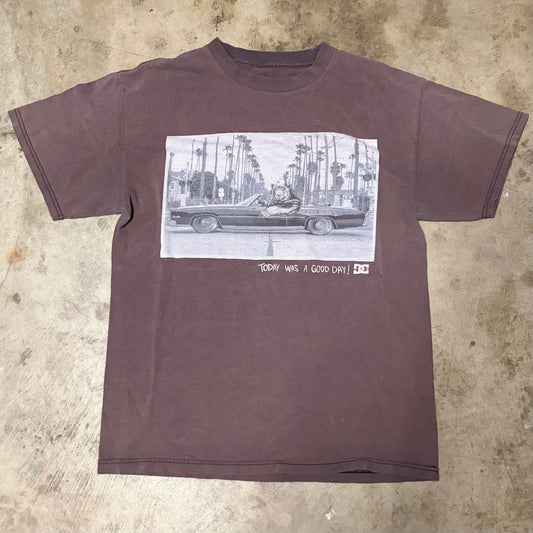 (M) Good day DC tee
