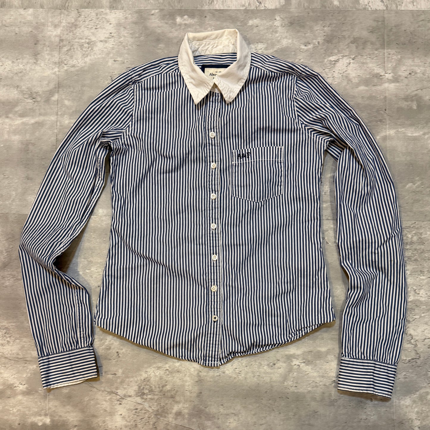 (XS) ladies Abercrombie & fitch striped button up