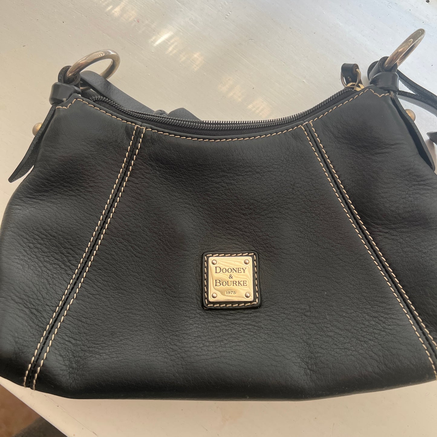 vintage classic dooney & bourke black shoulder bag